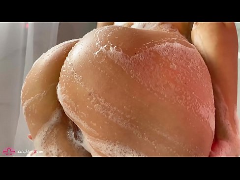 ❤️ Brunette onanerar fittan med vibrator till intensiv orgasm i duschen Pornvideo at porn sv.kassavrn.ru ️❤