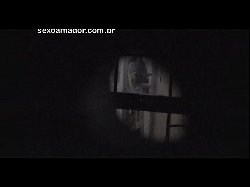 ❤️ Blondie blir hemligt videofilmad av en voyeur från grannskapet gömd bakom ihåliga tegelstenar Pornvideo at porn sv.kassavrn.ru ️❤